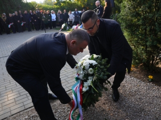 Megemlékezés és díjátadó 1956 ünnepén - fotó: 