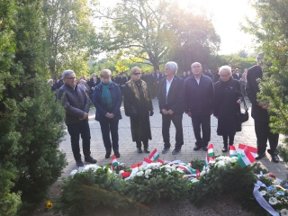 Megemlékezés és díjátadó 1956 ünnepén - fotó: 