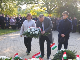 Megemlékezés és díjátadó 1956 ünnepén - fotó: 