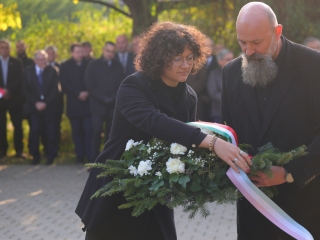 Megemlékezés és díjátadó 1956 ünnepén - fotó: 