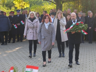 Megemlékezés és díjátadó 1956 ünnepén - fotó: 