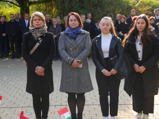 Megemlékezés és díjátadó 1956 ünnepén - fotó: 