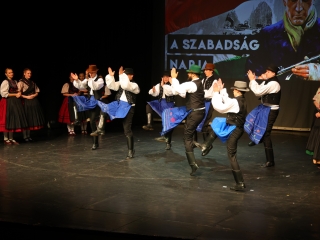 Megemlékezés és díjátadó 1956 ünnepén - fotó: 