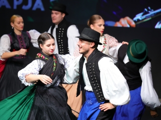 Megemlékezés és díjátadó 1956 ünnepén - fotó: 