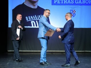 Megemlékezés és díjátadó 1956 ünnepén - fotó: 