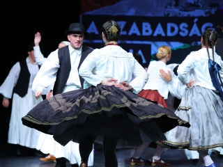 Megemlékezés és díjátadó 1956 ünnepén - fotó: 