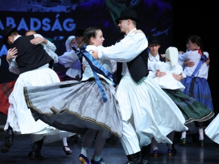 Megemlékezés és díjátadó 1956 ünnepén - fotó: 