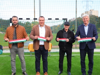 Műfüves pálya átadás - fotó: 