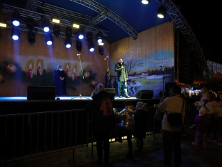 Advent első vasárnapja a Városháza téren (2024) - fotó: 