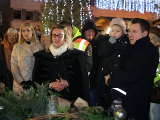 Advent első vasárnapja a Városháza téren (2024) - fotó: 