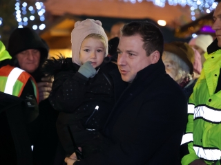 Advent első vasárnapja a Városháza téren (2024) - fotó: 