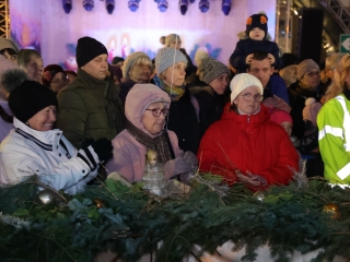 Advent első vasárnapja a Városháza téren (2024) - fotó: 