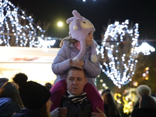 Advent első vasárnapja a Városháza téren (2024) - fotó: 