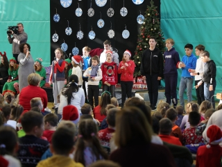 Joulupukki a Béke városrészben - fotó: 