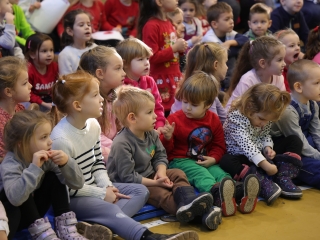 Joulupukki a Béke városrészben - fotó: 