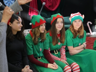 Joulupukki a Béke városrészben - fotó: 