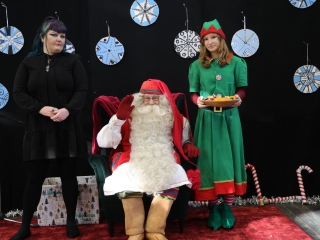 Joulupukki a Béke városrészben - fotó: 