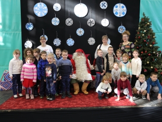 Joulupukki a Béke városrészben - fotó: 