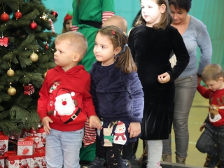 Joulupukki a Béke városrészben - fotó: 