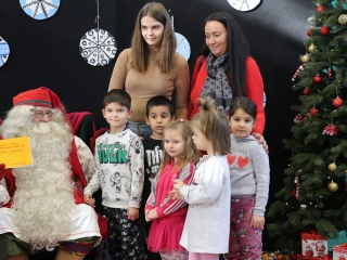 Joulupukki a Béke városrészben - fotó: 