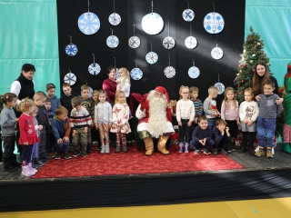 Joulupukki a Béke városrészben - fotó: 