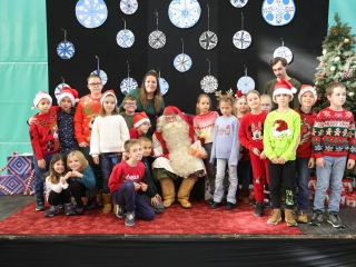 Joulupukki a Béke városrészben - fotó: 