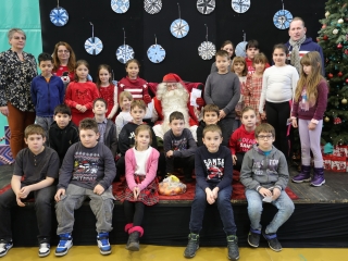 Joulupukki a Béke városrészben - fotó: 