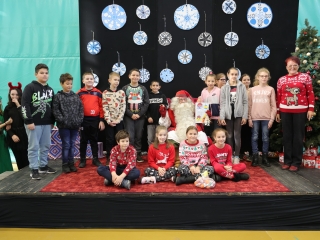 Joulupukki a Béke városrészben - fotó: 