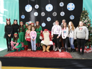 Joulupukki a Béke városrészben - fotó: 