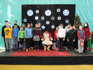 Joulupukki a Béke városrészben - fotó: 