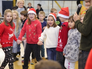 Joulupukki a Béke városrészben - fotó: 