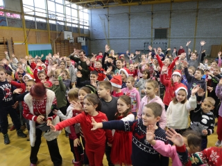 Joulupukki a Béke városrészben - fotó: 