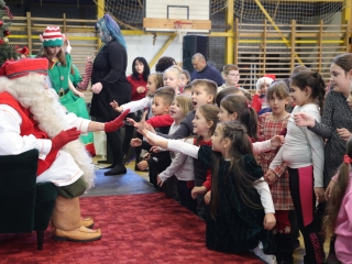 Joulupukki a Béke városrészben - fotó: 