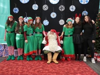 Joulupukki a Béke városrészben - fotó: 