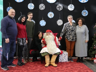 Joulupukki a Béke városrészben - fotó: 