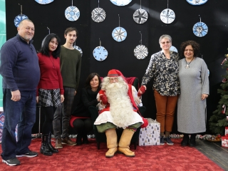 Joulupukki a Béke városrészben - fotó: 