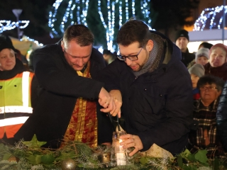 A remény gyertyája is felizzott  - fotó: 