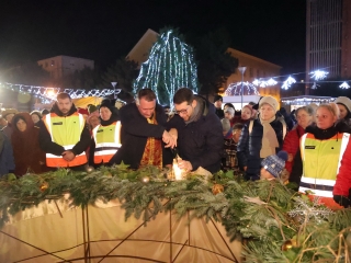 A remény gyertyája is felizzott  - fotó: 