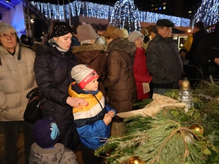 A remény gyertyája is felizzott  - fotó: 