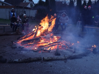 Újtelepre is megérkezett a Mikulás (galéria) - fotó: 