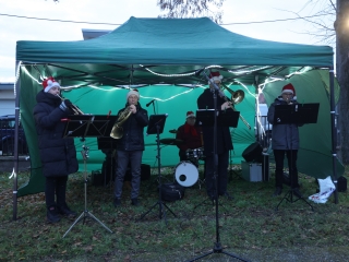 Újtelepre is megérkezett a Mikulás (galéria) - fotó: 