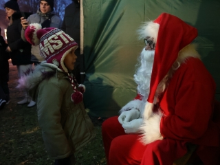 Újtelepre is megérkezett a Mikulás (galéria) - fotó: 