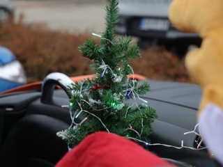 Jótét körök a városban az autós Mikulásokkal (2024) - fotó: 