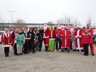 Jótét körök a városban az autós Mikulásokkal (2024) - fotó: 