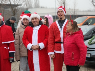 Jótét körök a városban az autós Mikulásokkal (2024) - fotó: 