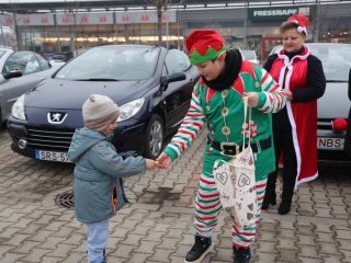 Jótét körök a városban az autós Mikulásokkal (2024) - fotó: 