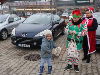 Jótét körök a városban az autós Mikulásokkal (2024) - fotó: 