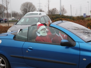 Jótét körök a városban az autós Mikulásokkal (2024) - fotó: 