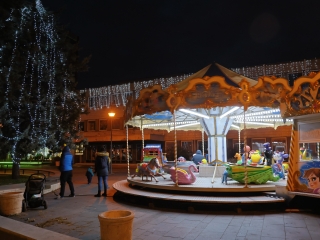 A negyedik adventi láng is lobog a Városháza téren - fotó: 