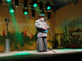 A negyedik adventi láng is lobog a Városháza téren - fotó: 